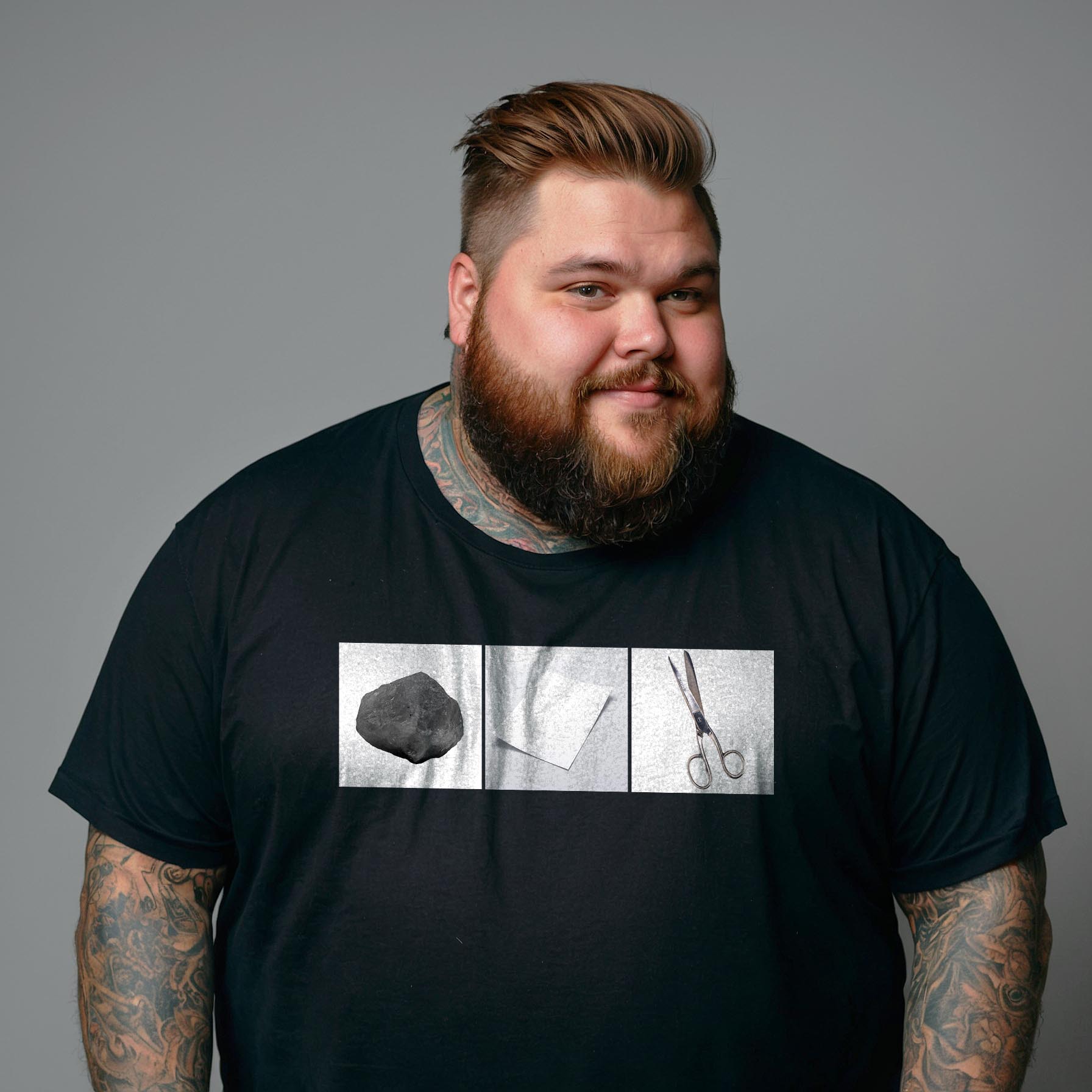 Camisa Preta Manga Curta Estampada 100% Algodão Orgânico Plus Size - Pedra Papel Tesoura